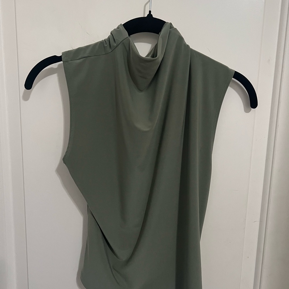 Aritzia Smooth Matter Botanist Tank in Sage 💚
